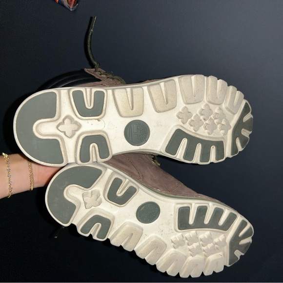 Timberland Boots - Picture 2 of 2